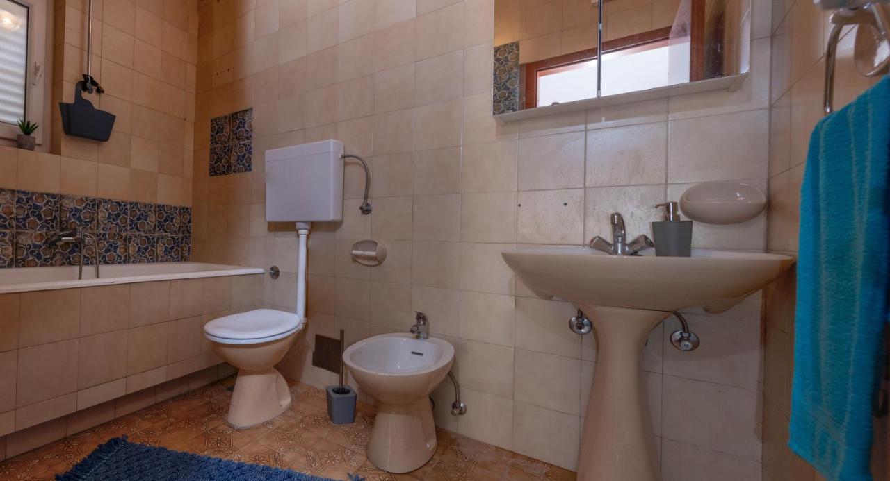 Vila Apartman Duce Milka Exteriér fotografie