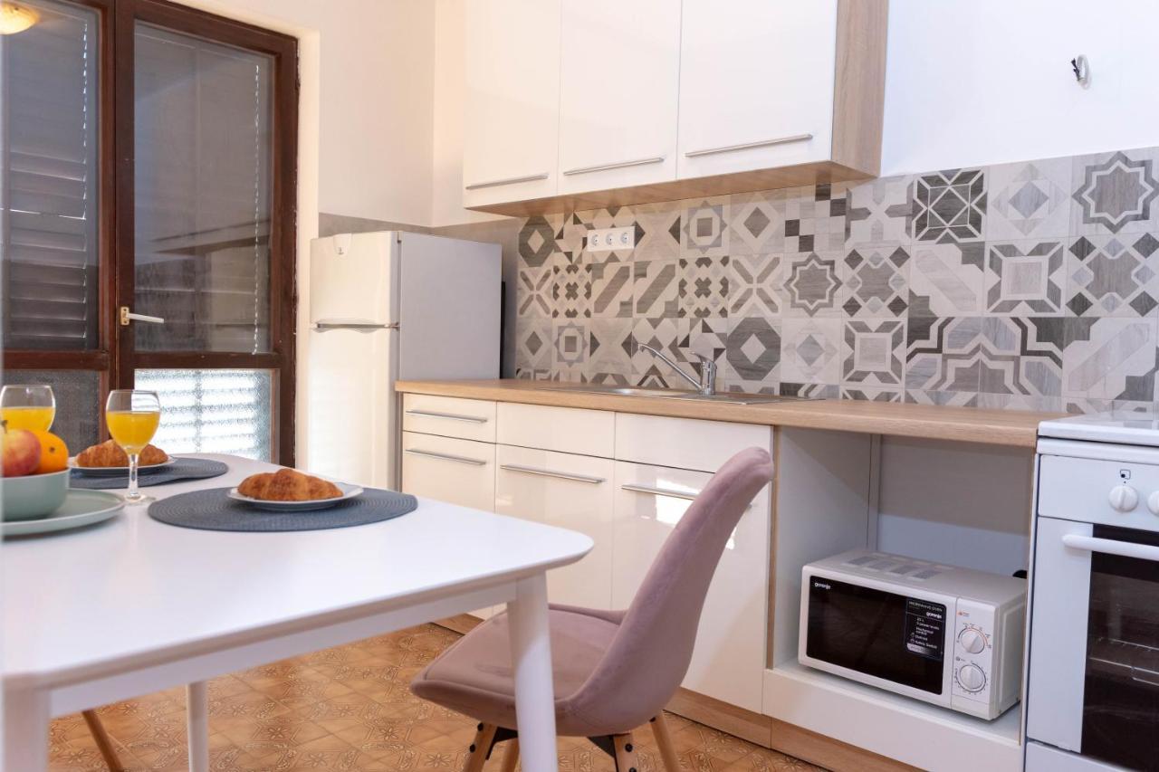 Vila Apartman Duce Milka Exteriér fotografie